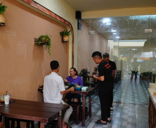 HÌnh ảnh cửa hàng 3