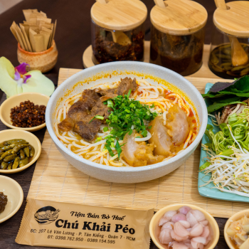 Bún bò gân