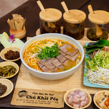 Bún bò nạm